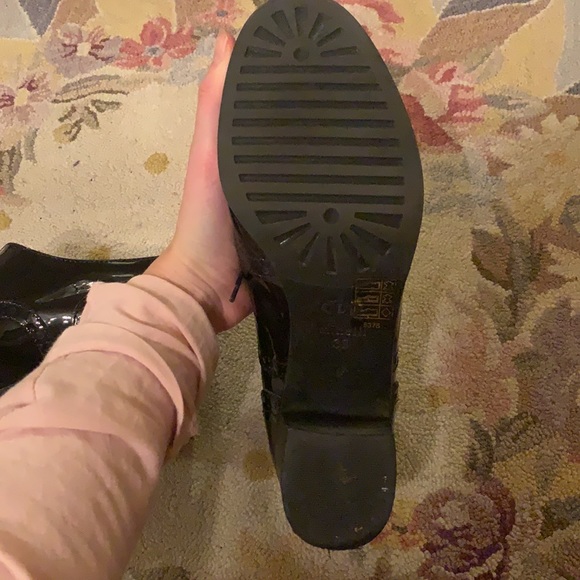 PATENT LEATHER OXFORDS MADE BY EUROPEAN MINELLI! PURCHASED IN PARIS. SIZE 38. - Picture 7 of 7